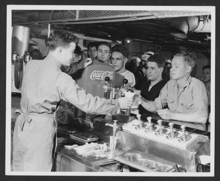 專賣給美軍水手的冰淇淋小站